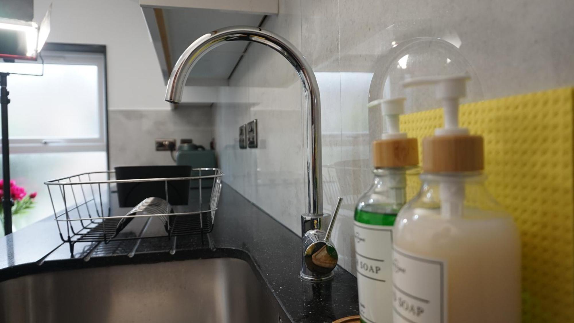 Apartamento Beautiful Sleeps 6, 2 Minutes To Metro